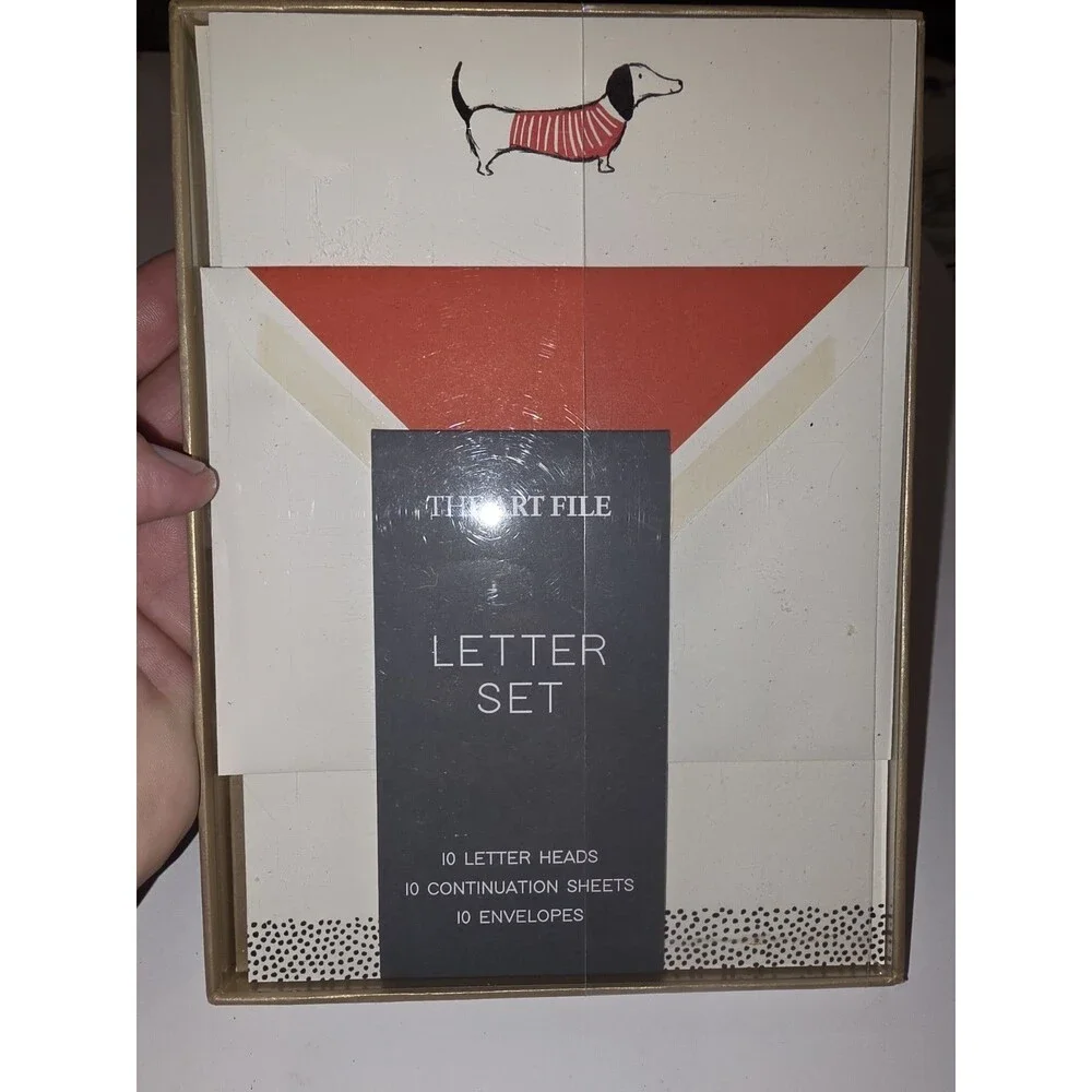 THE ART FILE | Letter Set| 10 Letter Heads | 10 Sheets | 10 Envelopes Weiner Dog